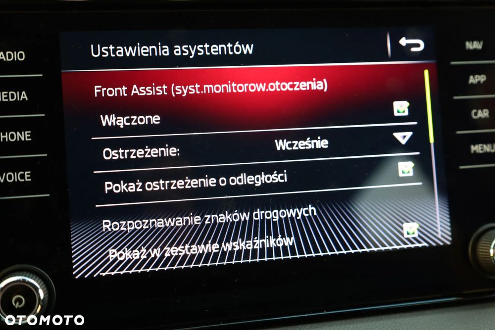 Skoda Karoq 1.5 TSI ACT DSG Soleil - 24