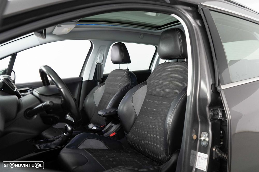 Peugeot 2008 1.2 PureTech Allure - 10