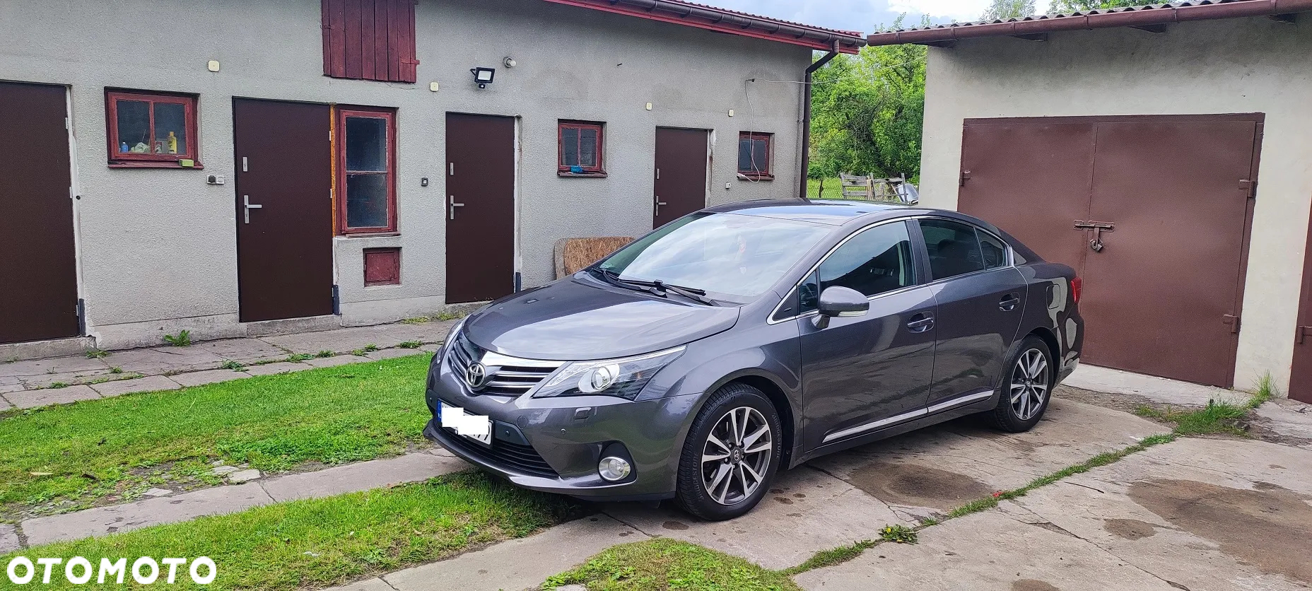 Toyota Avensis 1.8 Sol plus NAVI - 2