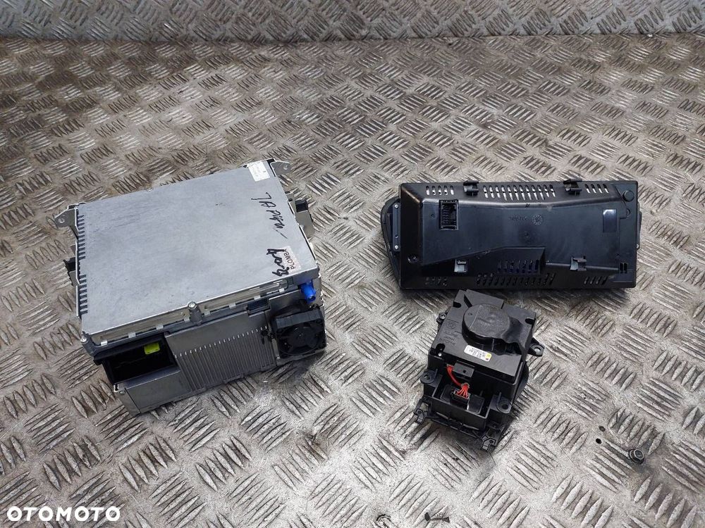 CZYTNIK NAWIGACJI + PANEL IDRIVE + WYŚWIETLACZ BMW E90 6987694 6973672 - 7