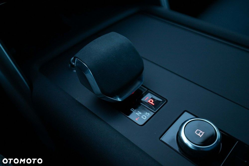 Land Rover Discovery - 32