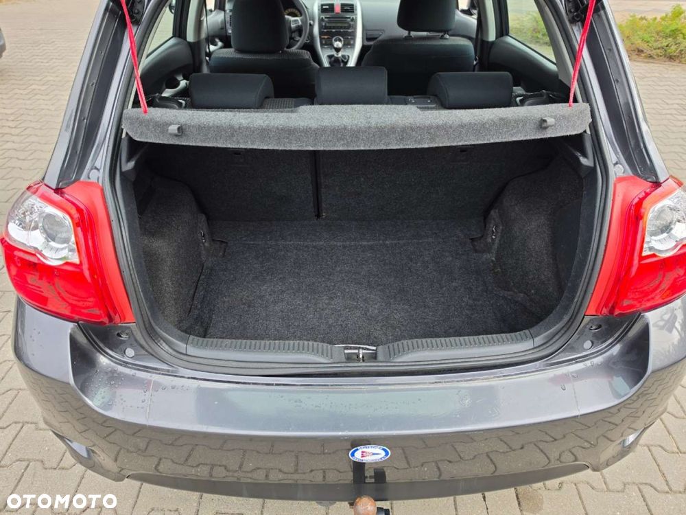 Toyota Auris - 36