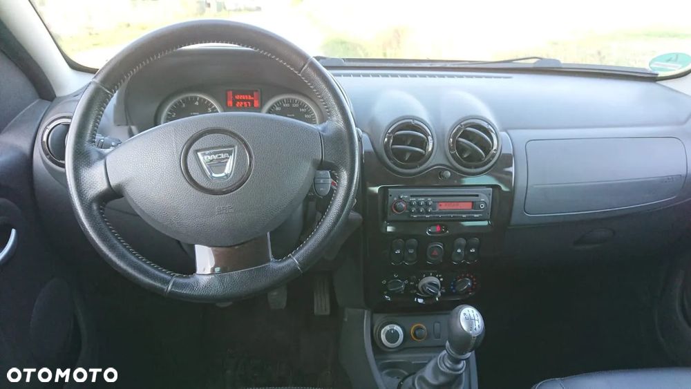 Dacia Duster 1.6 16V 4x4 Prestige - 13