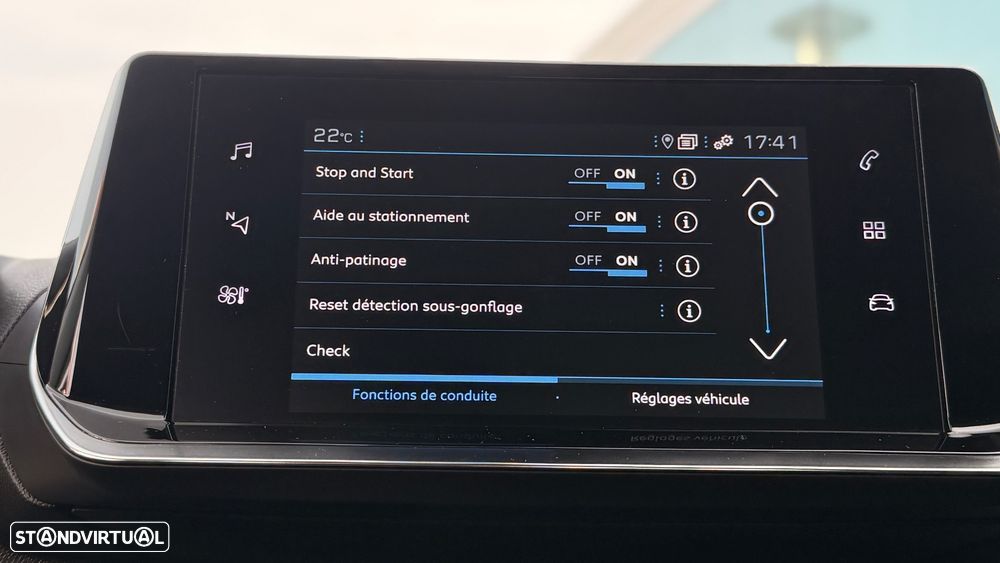 Peugeot 2008 1.5 BlueHDi Allure - 11