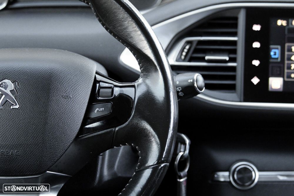 Peugeot 308 1.6 e-HDi Allure - 22