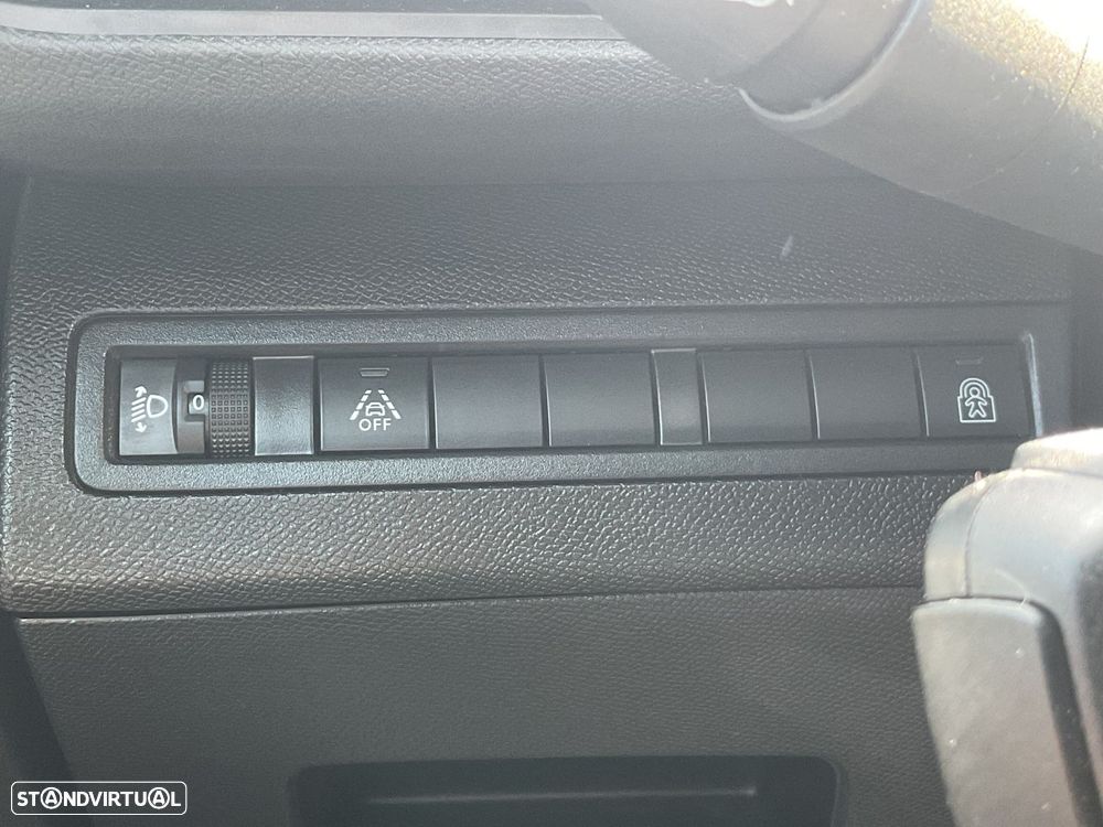 Peugeot 5008 1.5 BlueHDi Allure - 23