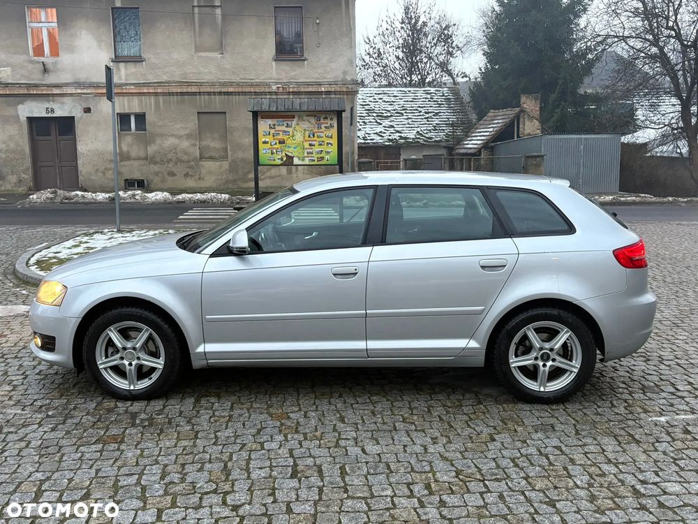 Audi A3 Sportback - 8
