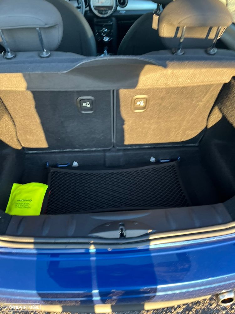 MINI 3 Portas One D - 6