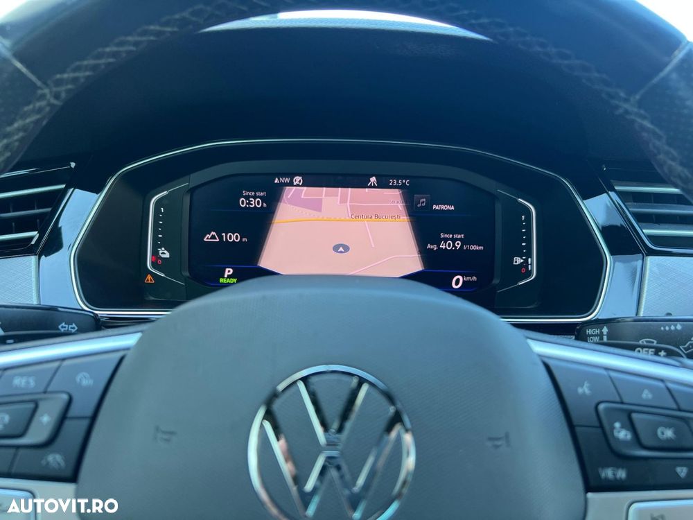 Volkswagen Passat - 20