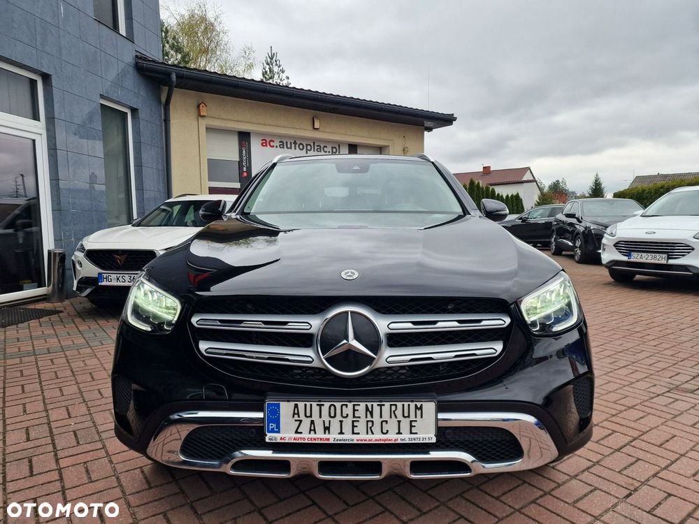 Mercedes-Benz GLC 300 e PHEV 4-Matic Avantgarde - 6