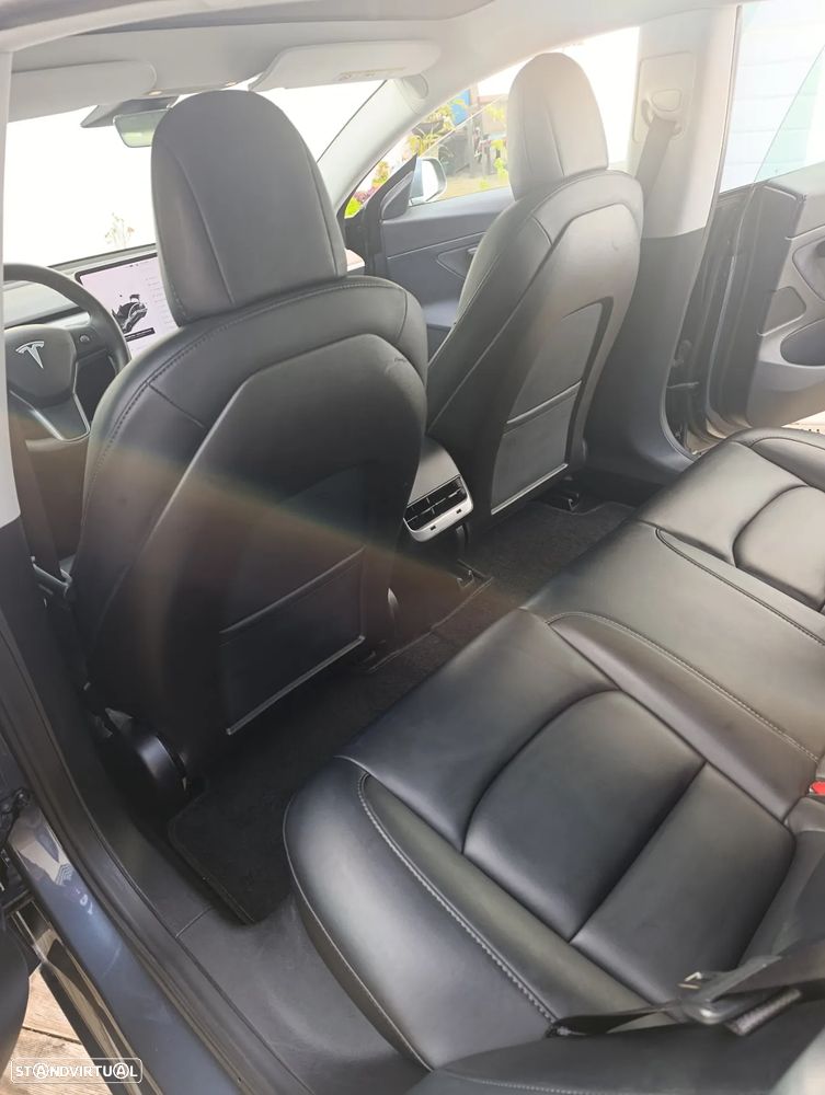 Tesla Model 3 Standard Range Plus RWD - 11