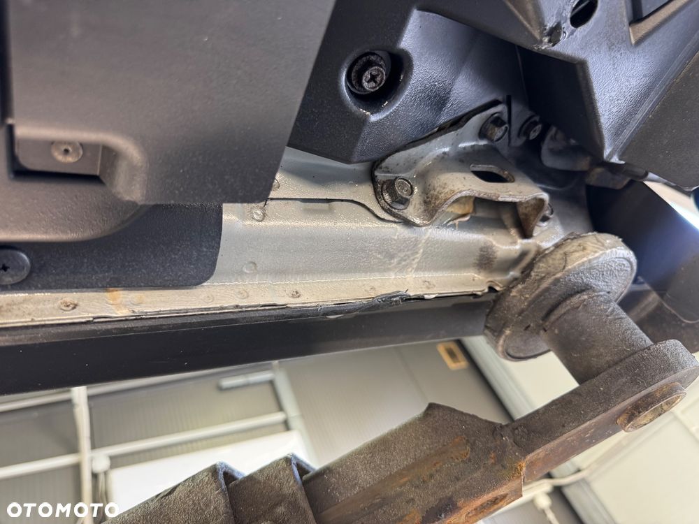 Subaru Outback 3.0 H6 - 31