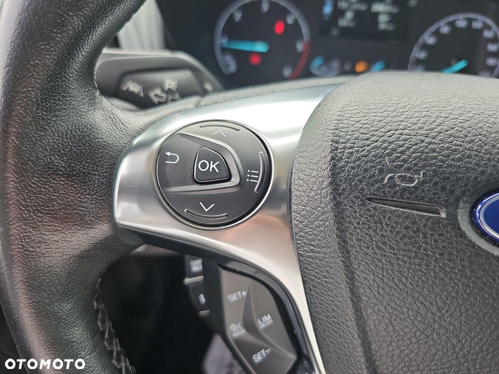 Ford Transit Connect - 15