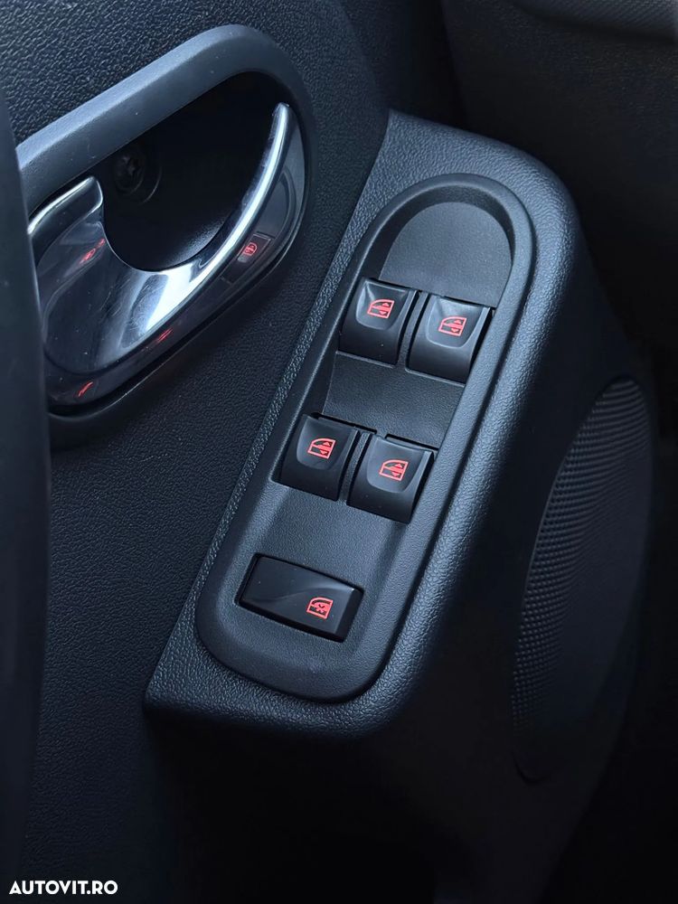 Dacia Duster dCi 110 FAP 4x2 Prestige - 13