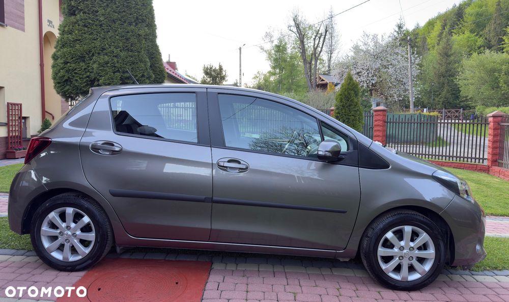Toyota Yaris 1.0 Active EU6 - 7