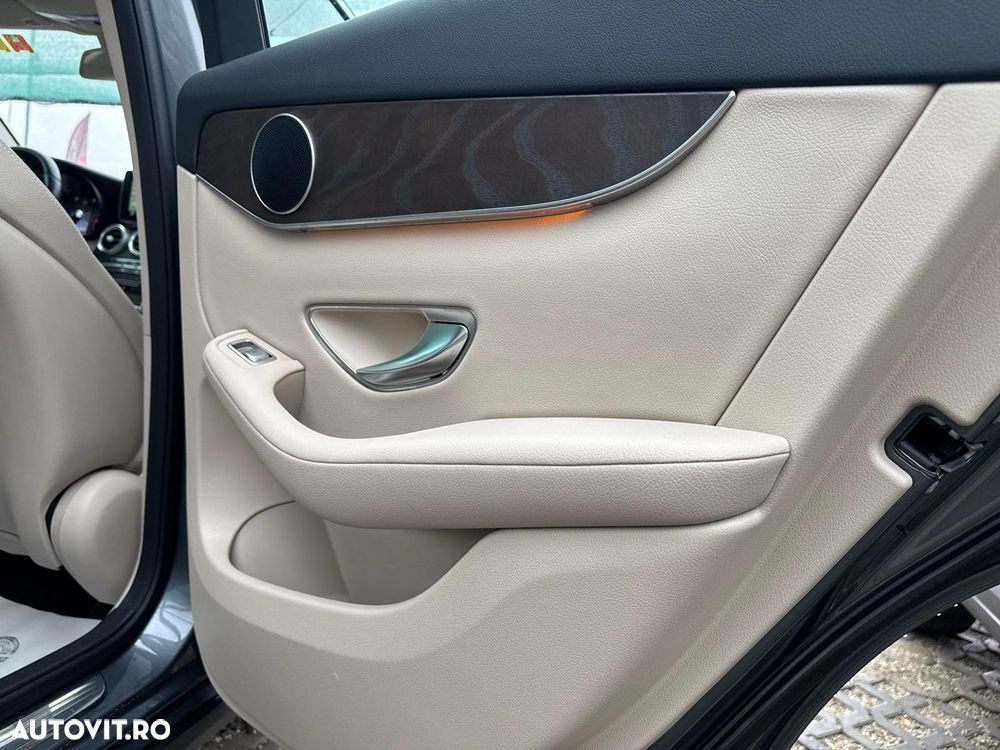 Mercedes-Benz GLC 220 d 4Matic 9G-TRONIC Exclusive - 26