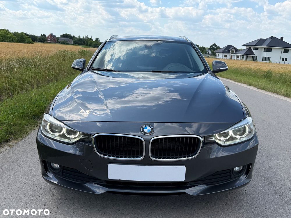 BMW Seria 3 320d Luxury Line - 27