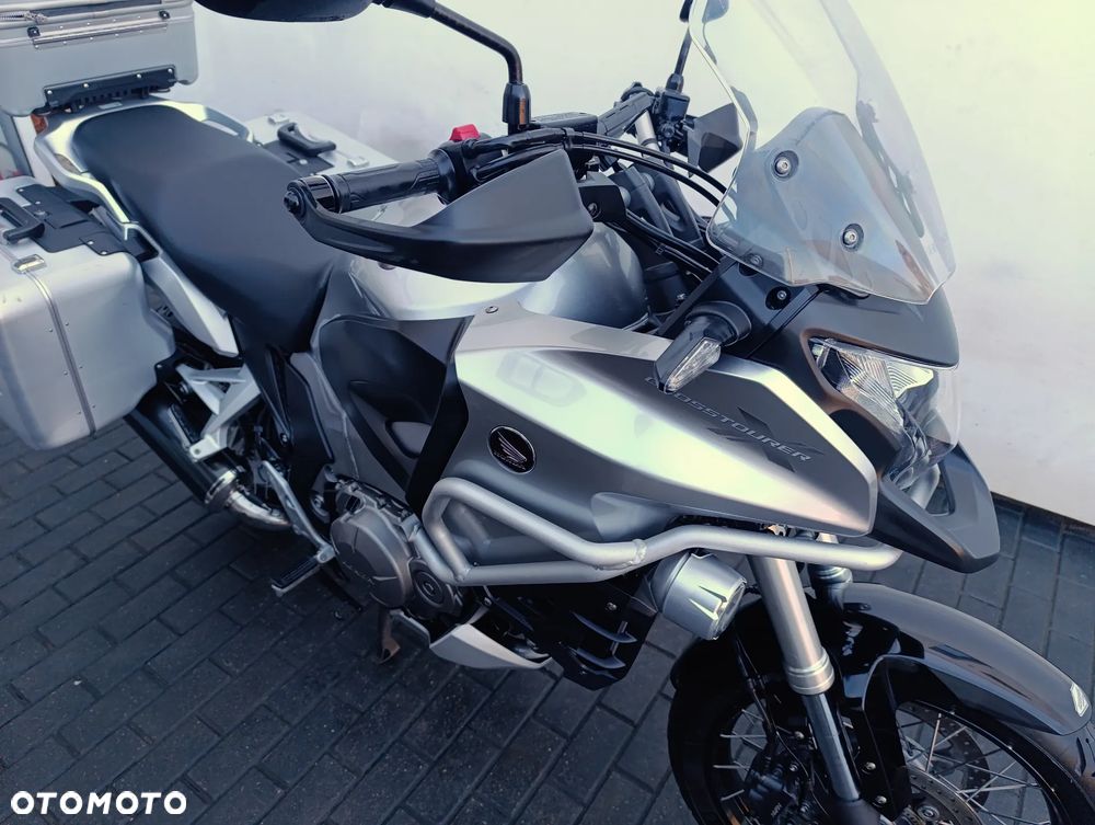 Honda VFR - 29