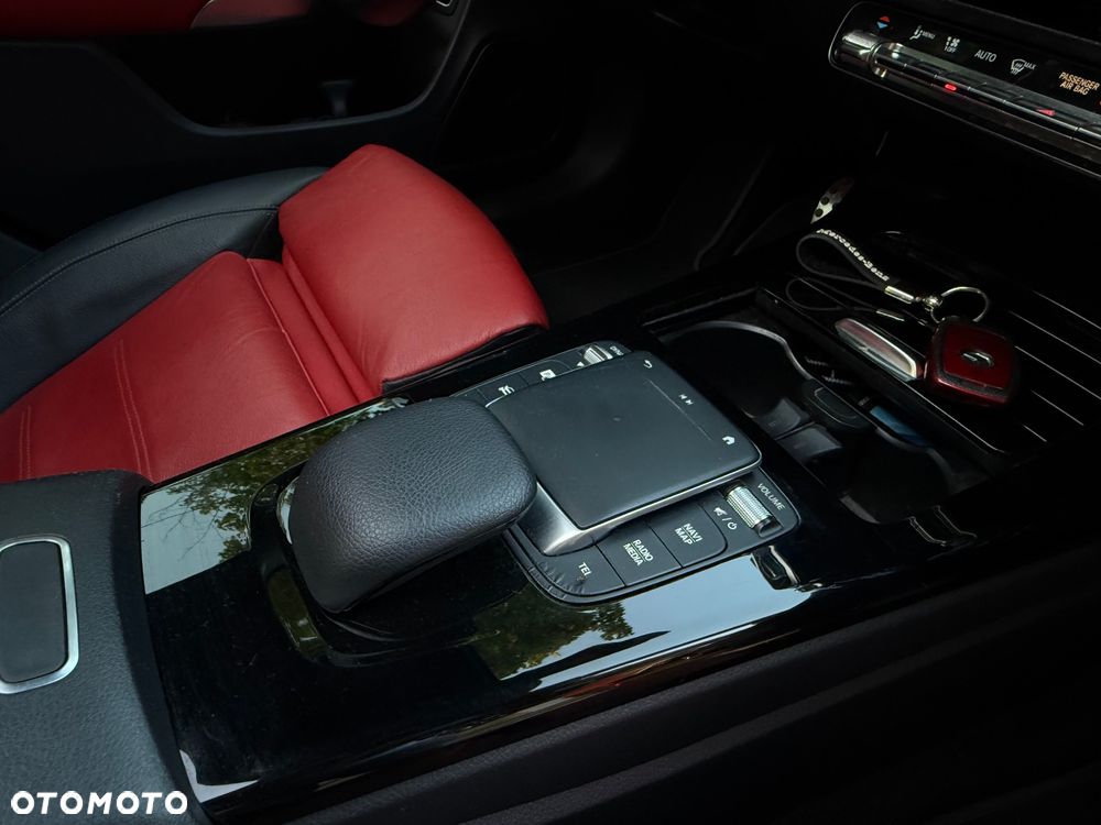 Mercedes-Benz CLA 250 4-Matic AMG Line 7G-DCT - 18