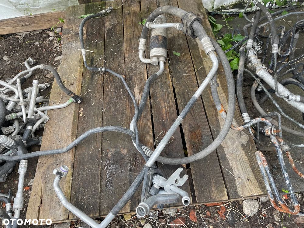 Przewód klimatyzacji KOMPLET RURKI KLIMY  3B0260704G Skoda Superb - 1