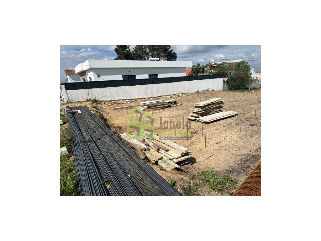 Moradia Isolada Térrea T3 com Piscina - Fernão Ferro - Grande imagem: 3/8