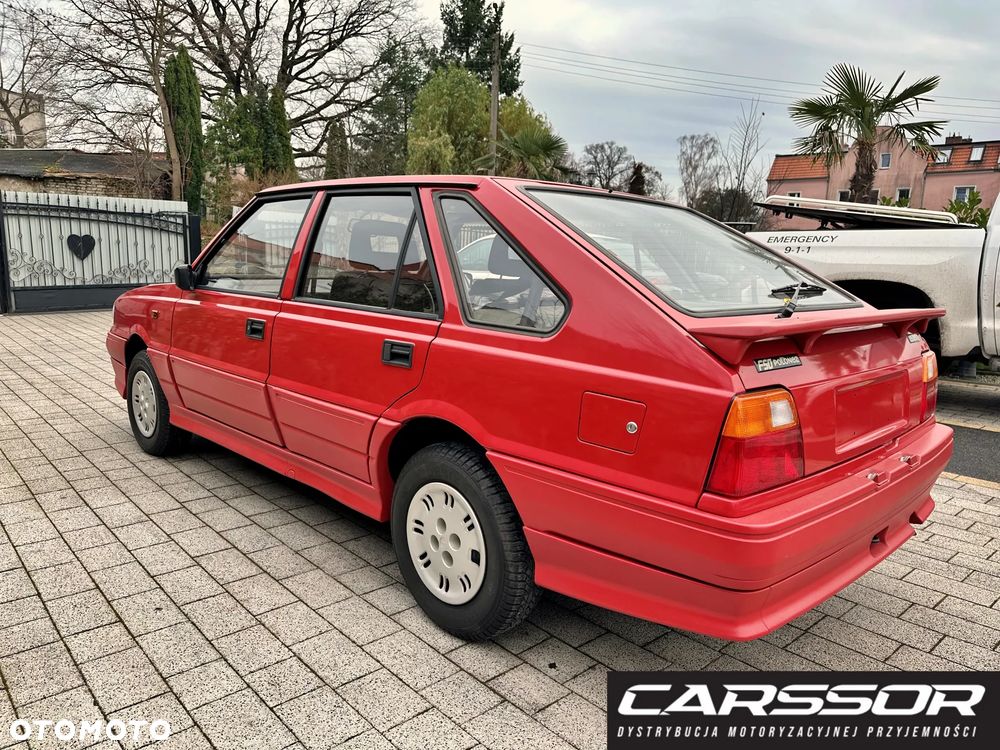 Polonez Caro - 31
