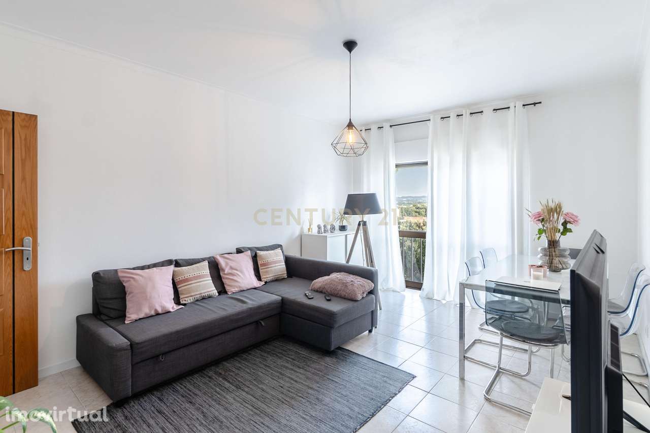 Apartamento T2 Quinta do Conde I com Vista Panorâmica - Grande imagem: 3/16