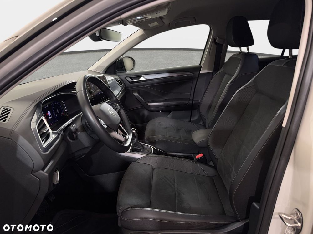 Volkswagen T-Roc - 13