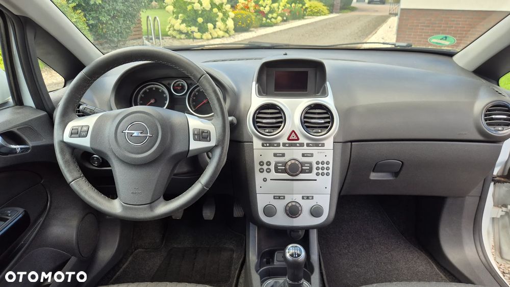Opel Corsa 1.4 16V Active - 15