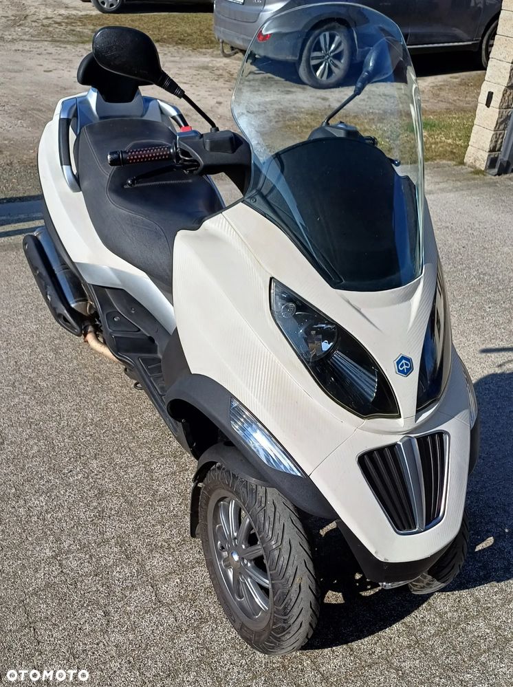 Piaggio MP-3 - 1