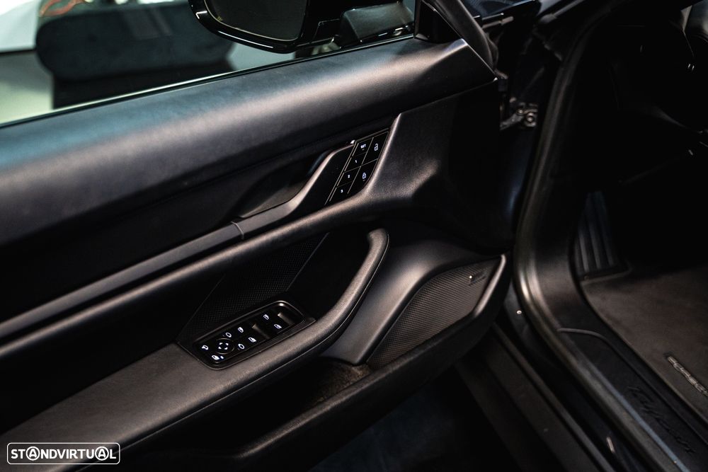 Porsche Taycan Bateria Performance Plus - 6