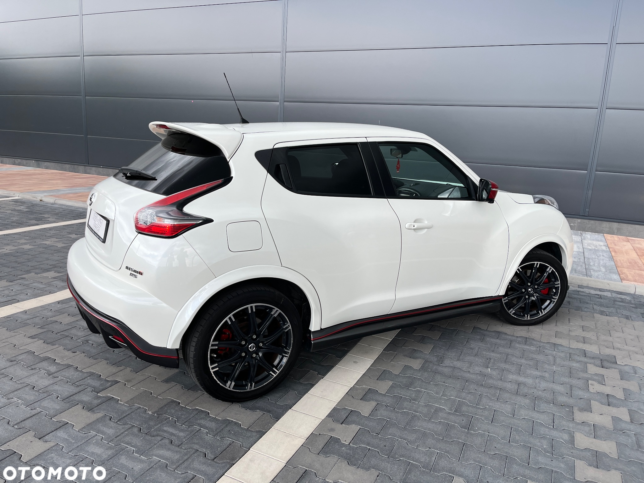 Nissan Juke 1.6 DIG-T Nismo RS 4WD Xtronic EU6 - 9