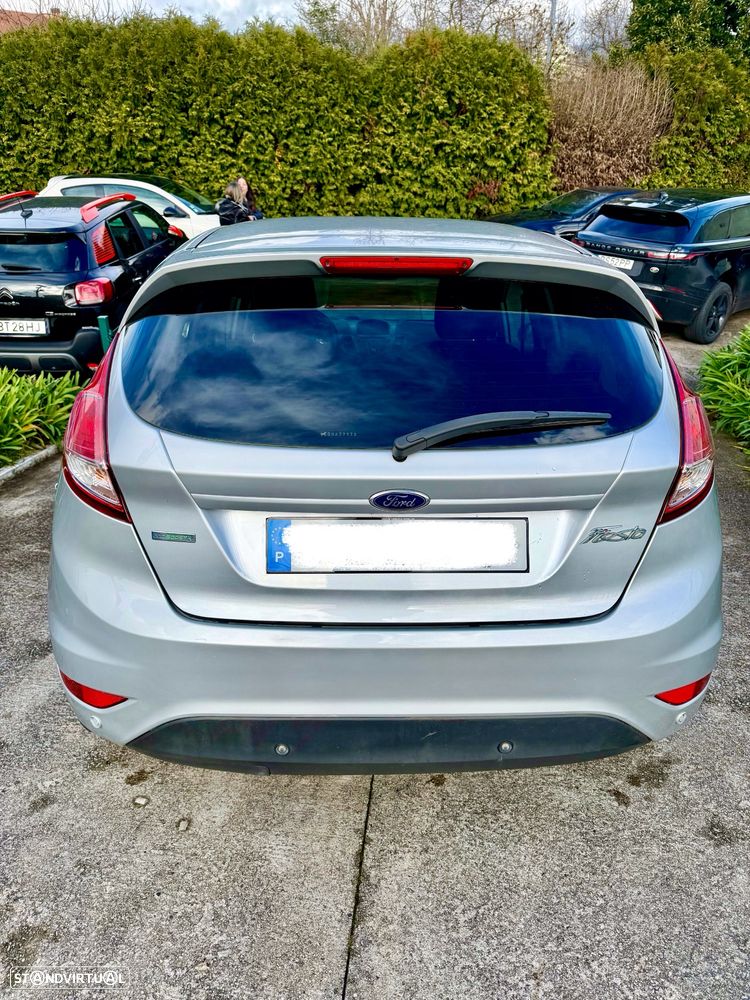 Ford Fiesta 1.0 EcoBoost S&S Titanium - 6