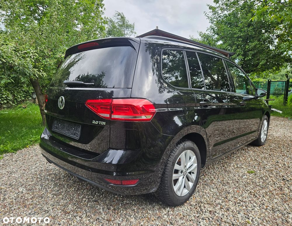 Volkswagen Touran 2.0 TDI SCR Comfortline - 4