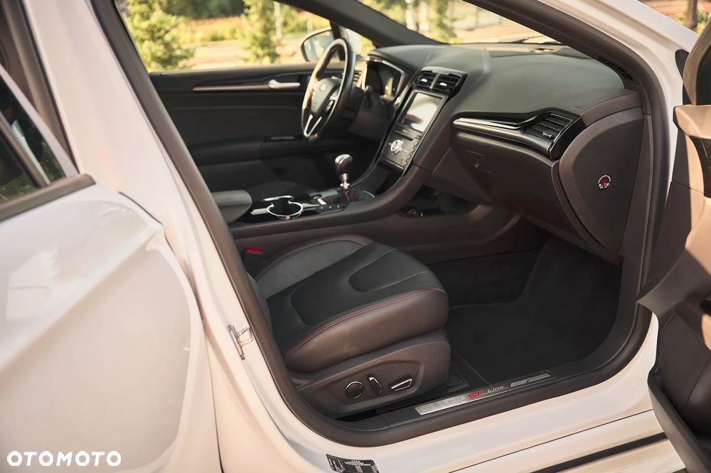 Ford Mondeo 2.0 EcoBlue ST-Line - 19