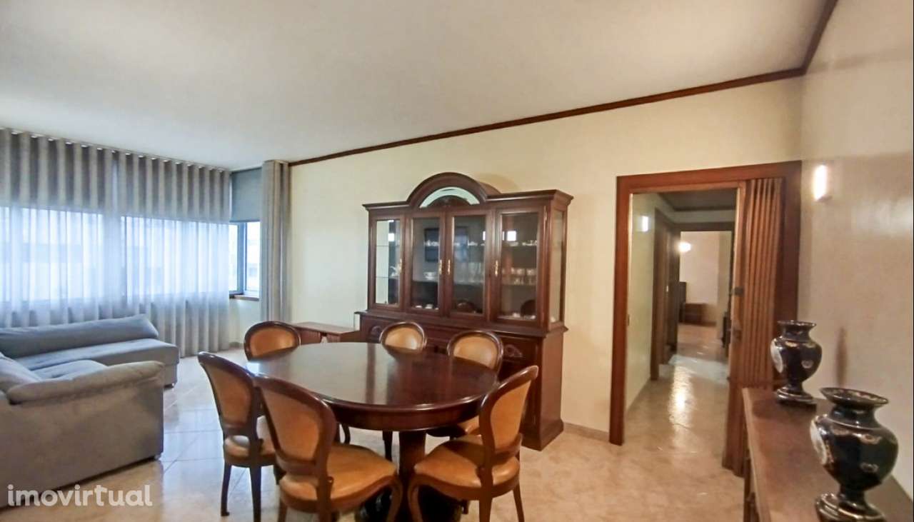 Venda de Apartamento T2 com vista mar e próximo da praia, na Póvoa d - Grande imagem: 2/14