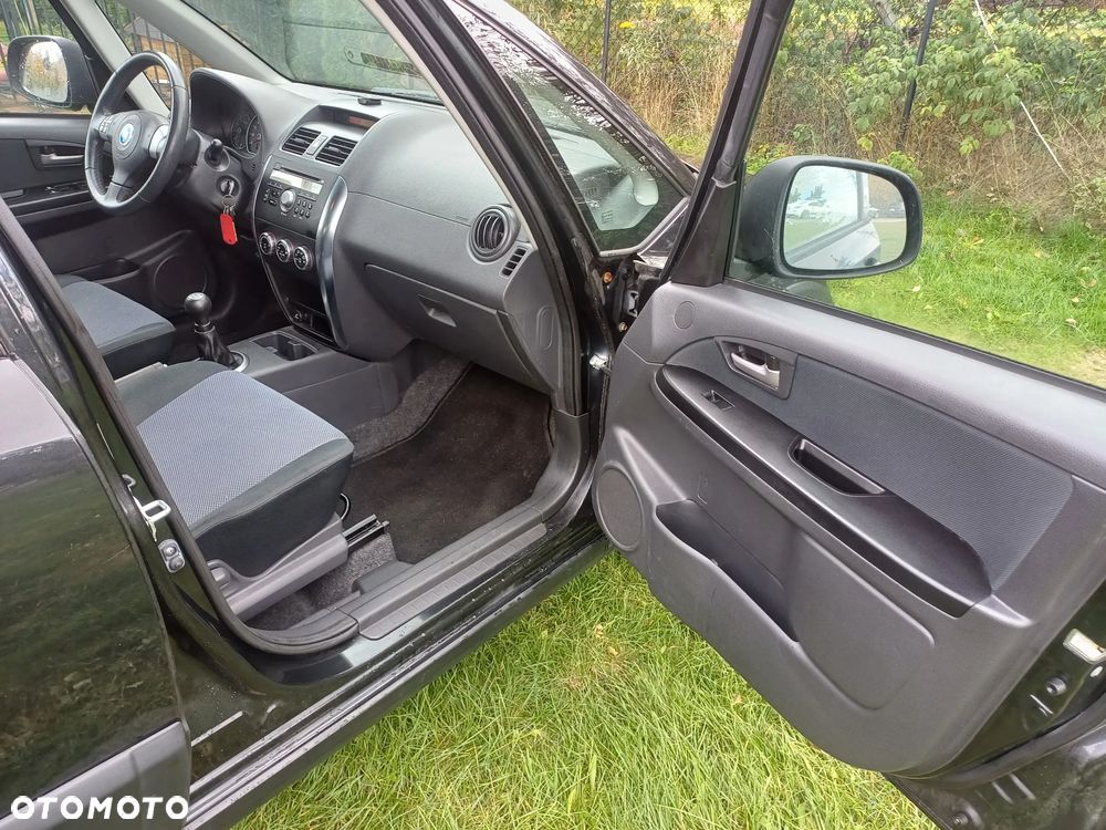 Fiat Sedici 1.6 16V 4x4 Luxury - 9