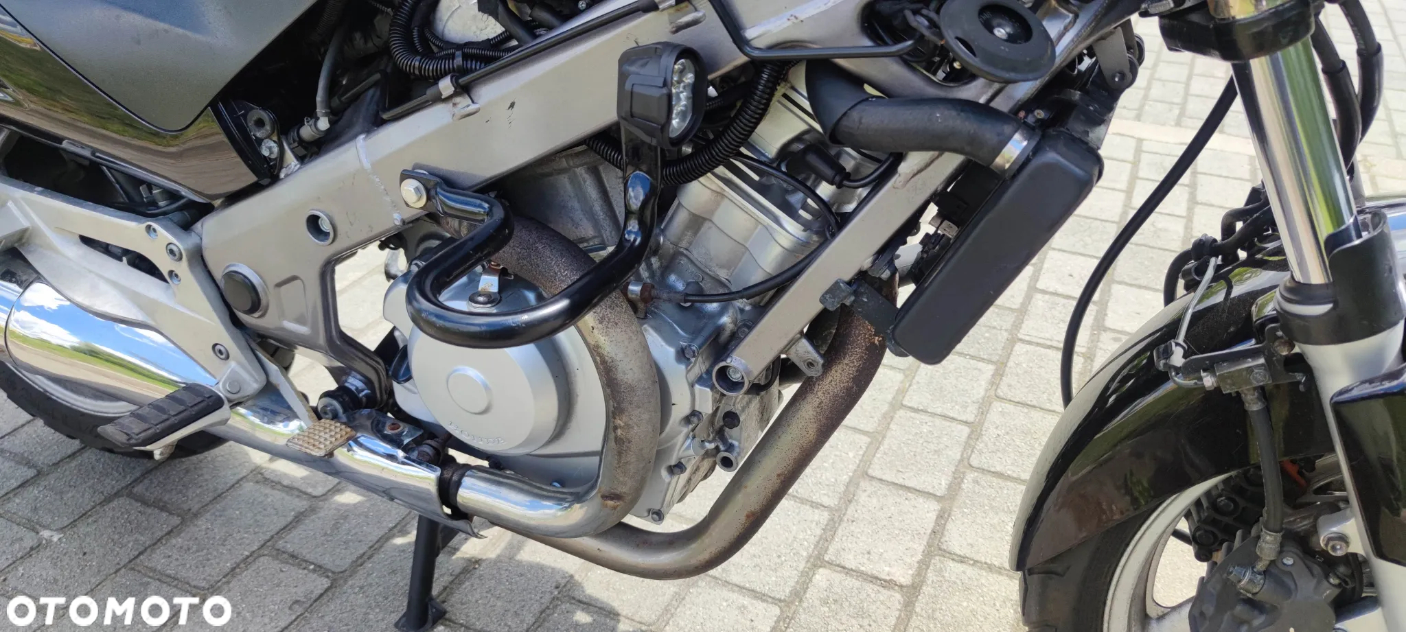 Honda NTV - 12