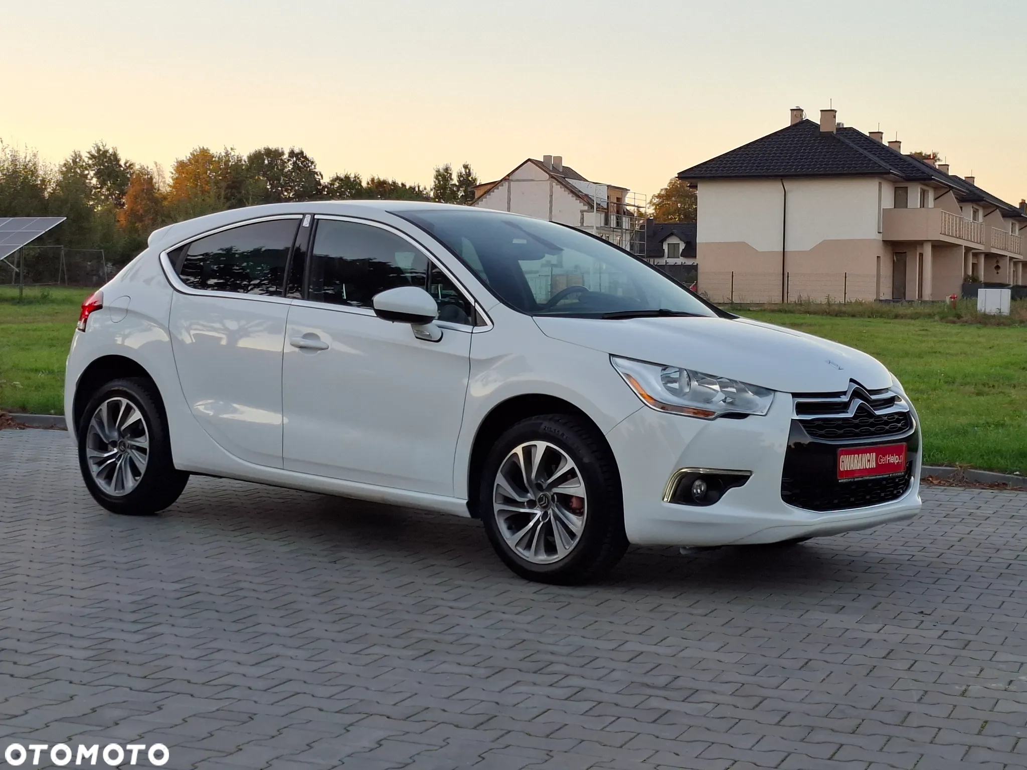Citroën DS4 e-HDi 115 SoChic - 7