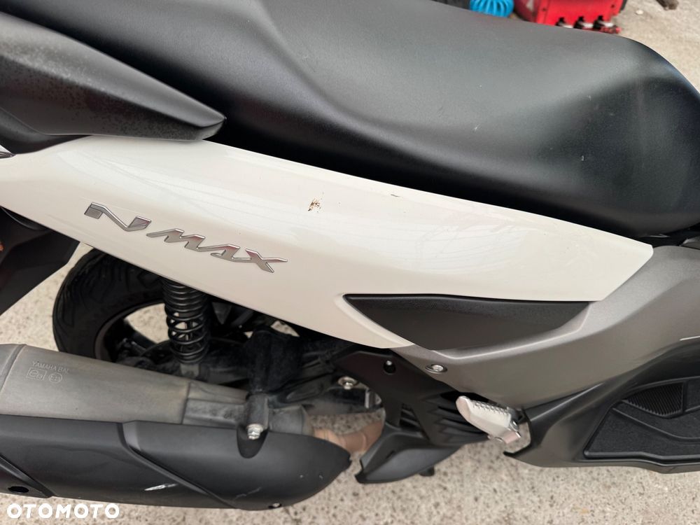 Yamaha NMAX - 12