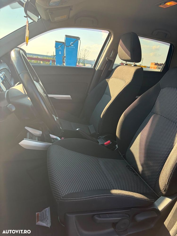 Suzuki Vitara 1.6 (4x4) Allgrip Comfort - 8