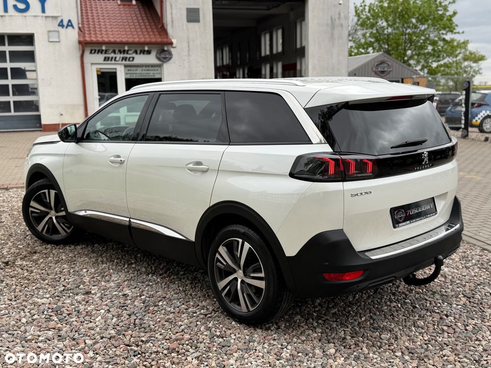 Peugeot 5008 - 9