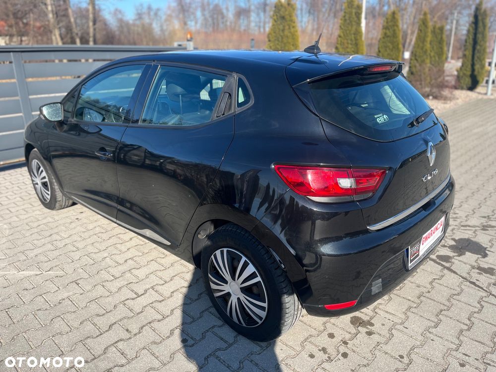 Renault Clio 1.2 16V Authentique - 12