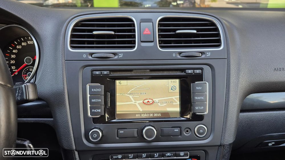 VW Golf 1.6 TDi BlueMotion Comfortline - 6