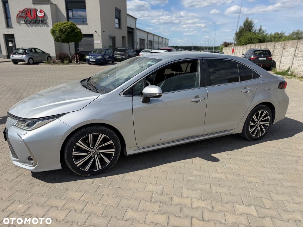 Toyota Corolla - 5