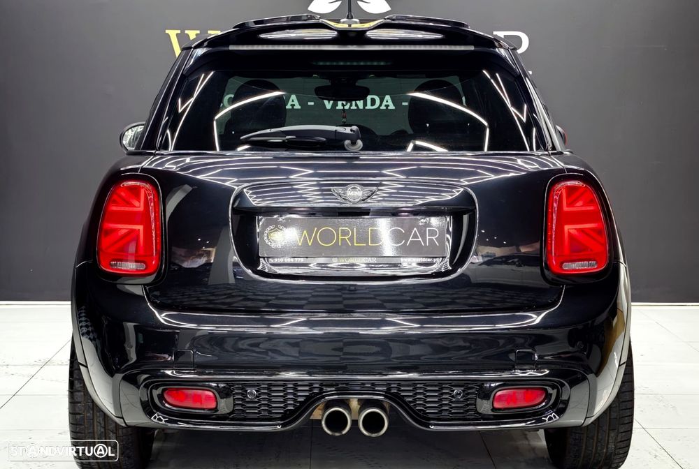 MINI 5 Portas Cooper SD Sport Aut. Seven - 17