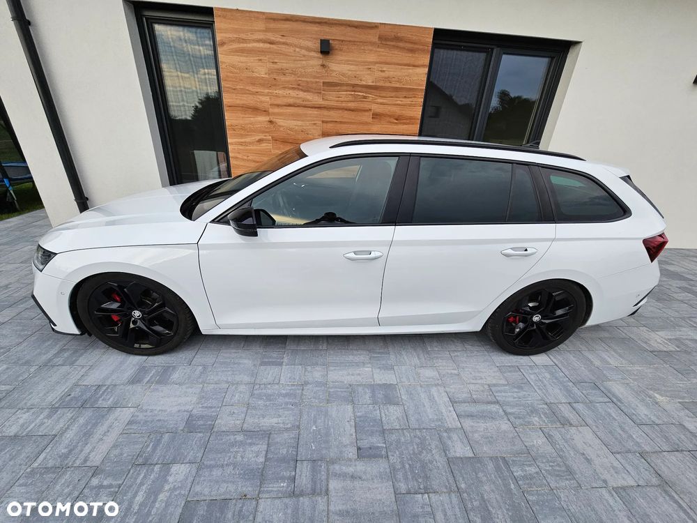 Skoda Octavia 2.0 TSI RS DSG - 9