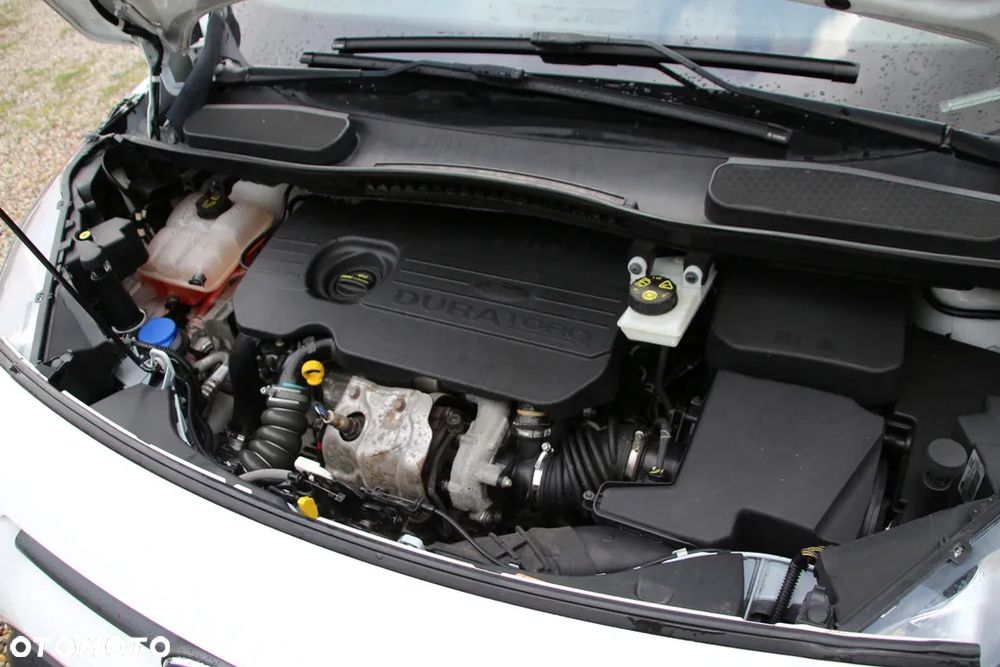 Ford Tourneo Connect Grand - 20
