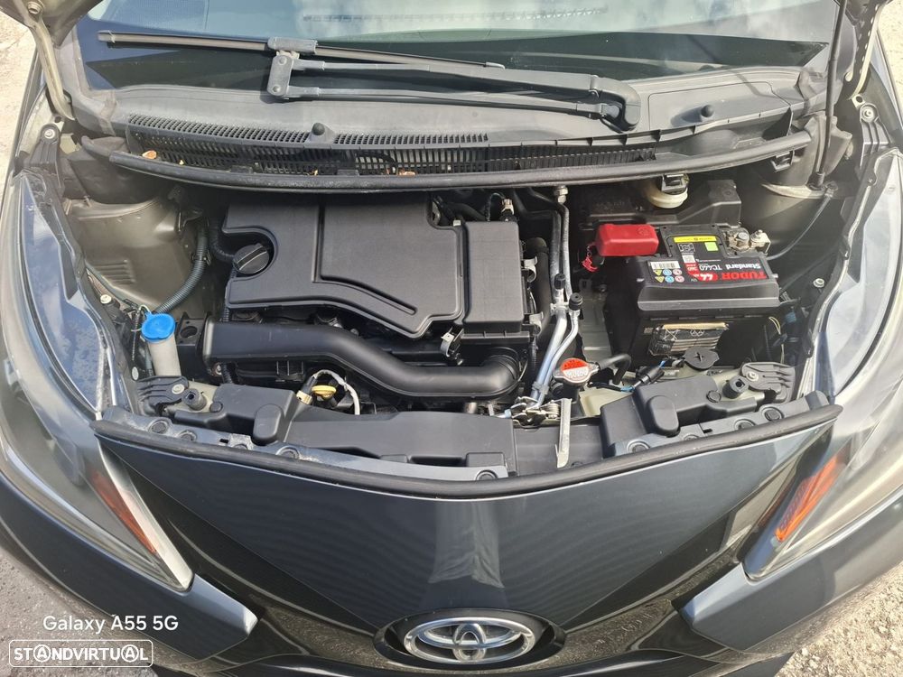 Toyota Aygo 1.0 X-Play Plus+X-Touch - 42