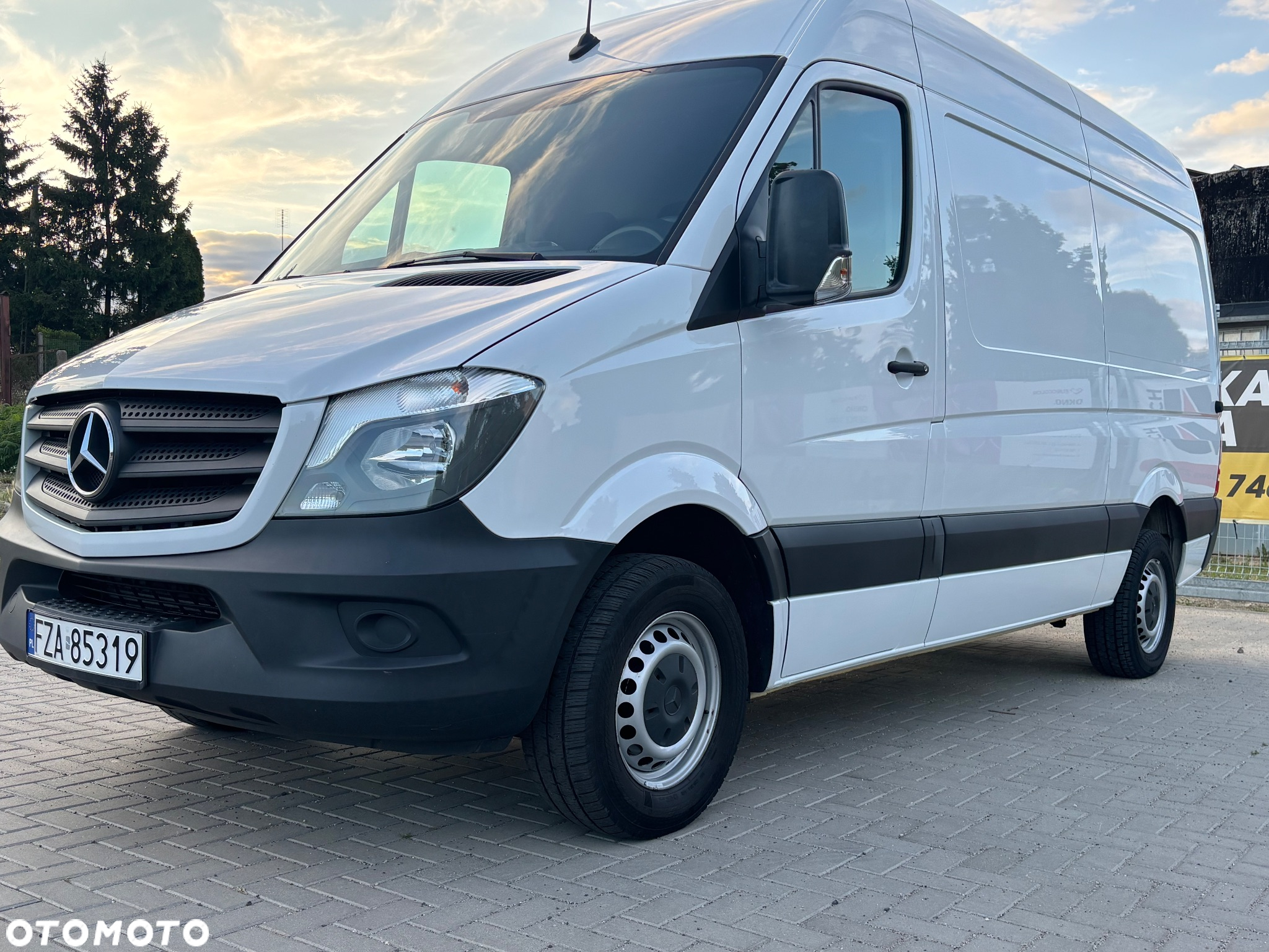 Mercedes-Benz SPRINTER L2H2 - 2